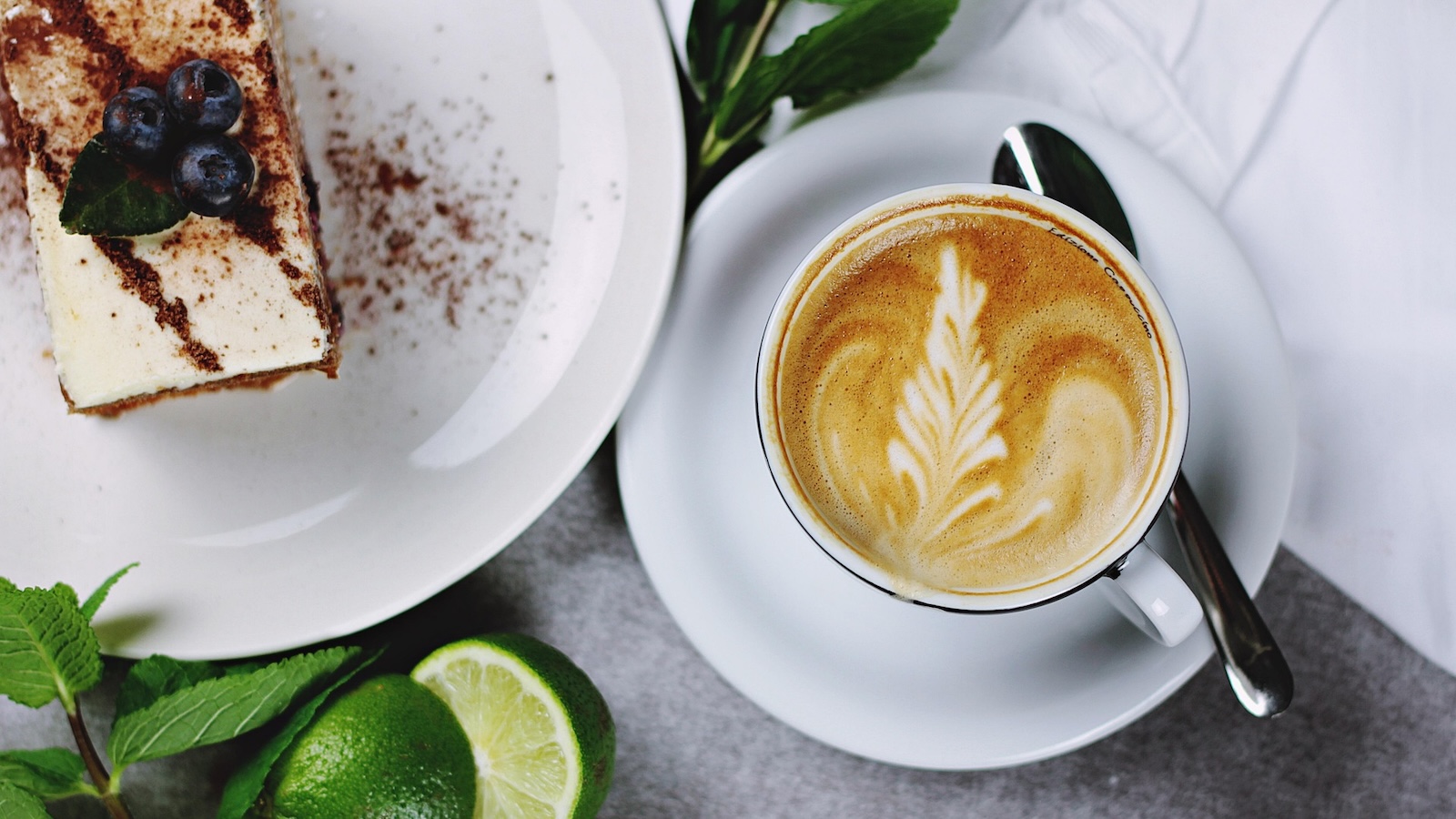 Kaffee, Kuchen, Kurkonzert auf dem Brakeler Marktplatz 